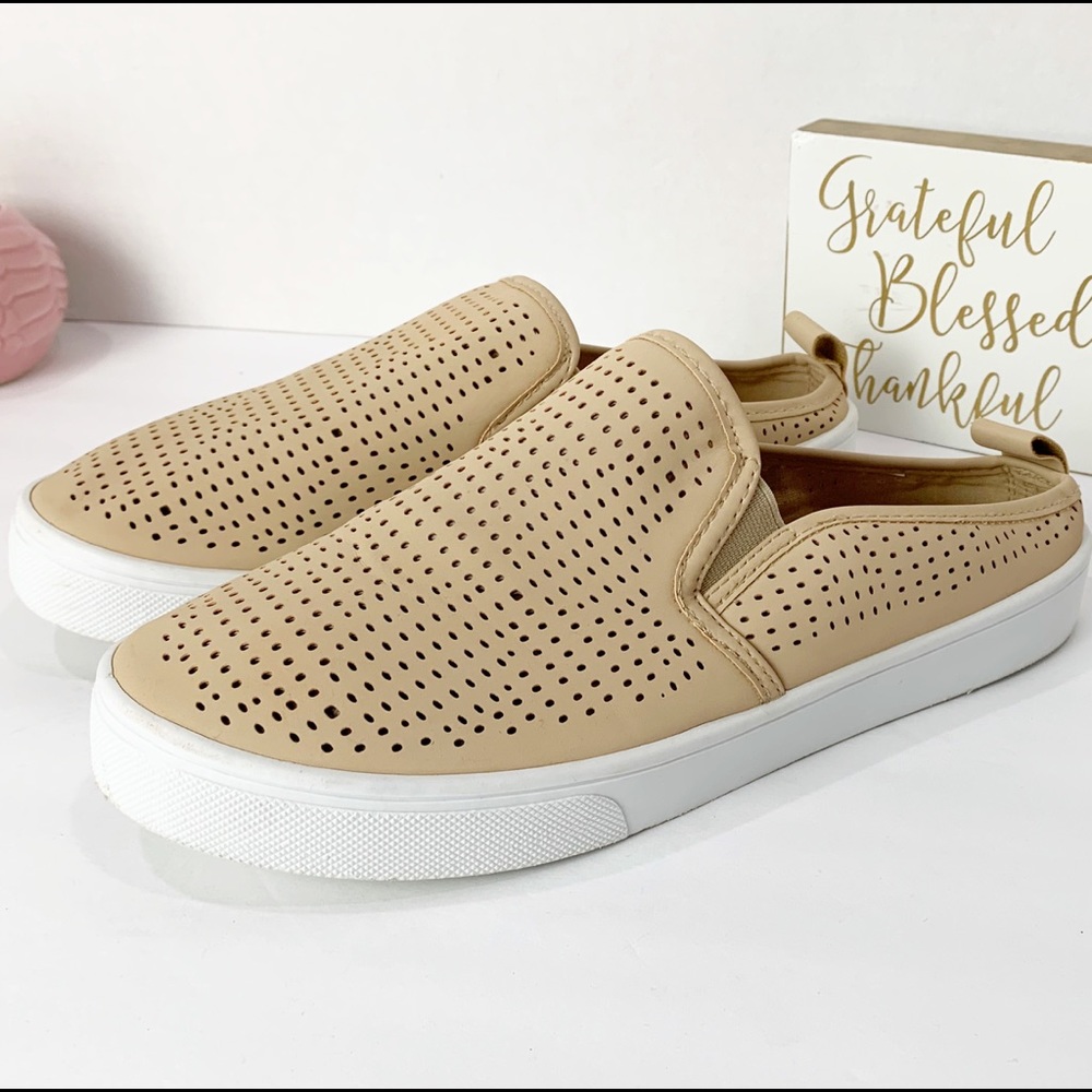 Rue 21 Ect. Slip On Shoes Size 7/8M